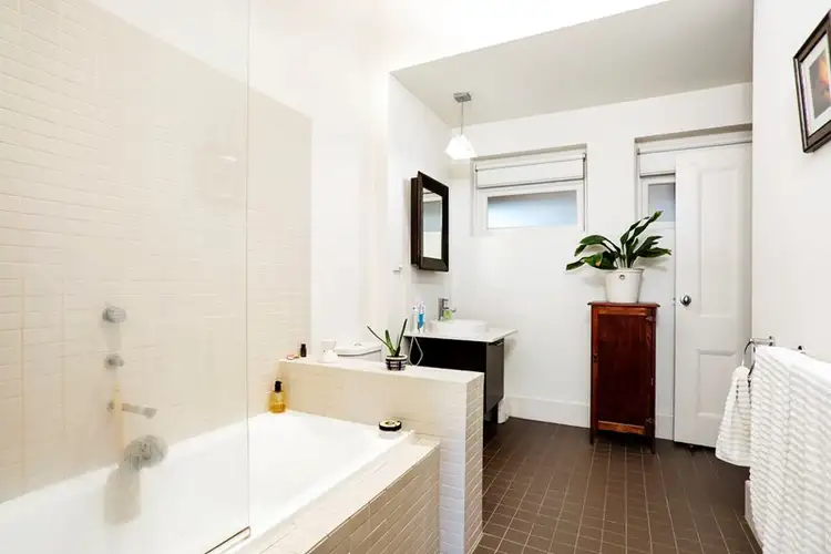 Fifth view of Homely apartment listing, 3/8 Manchester Lane, Parkville VIC 3052