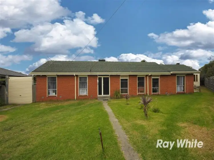 15 Anne Court, Cranbourne VIC 3977