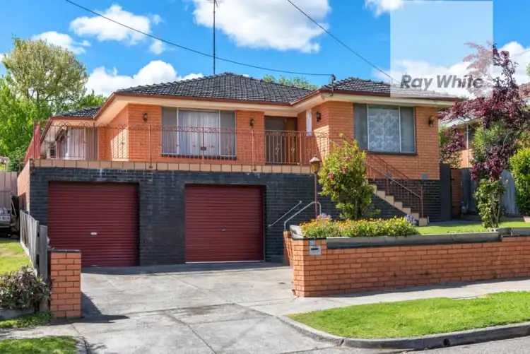 42 Sharpes Road, Watsonia North VIC 3087