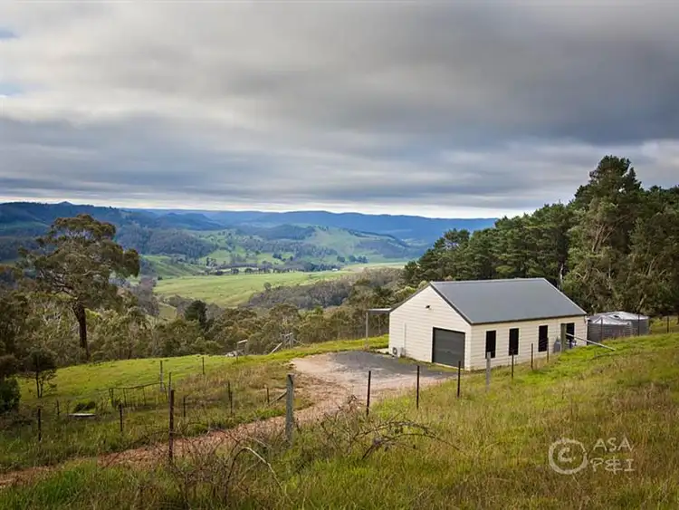 1720 Jenolan Caves Road, Hampton NSW 2790