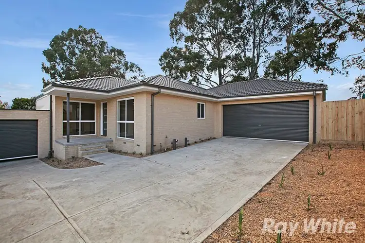 2/4 Wiltshire Avenue, Bayswater VIC 3153