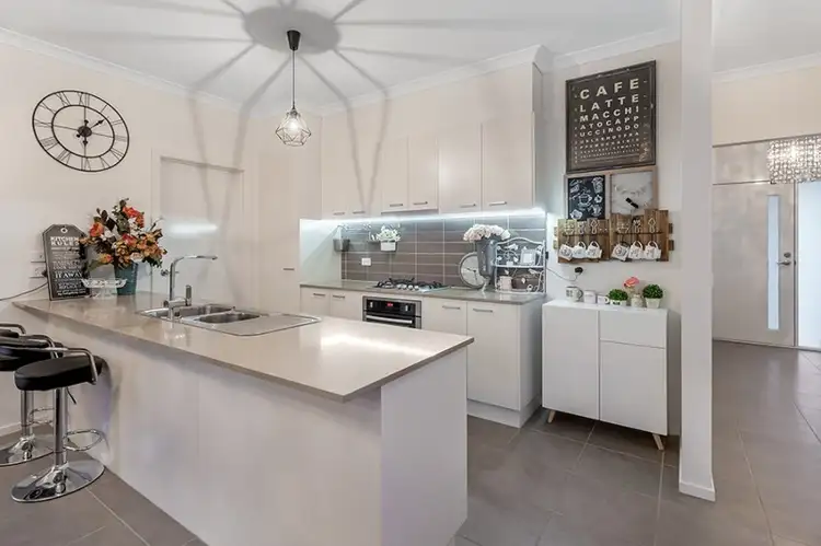 Second view of Homely house listing, 4 Iron Bridge Road, Craigieburn VIC 3064