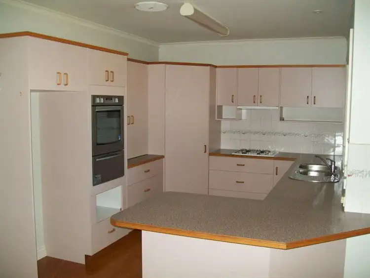 Fourth view of Homely house listing, 21 Shakespeare, Hamilton VIC 3300