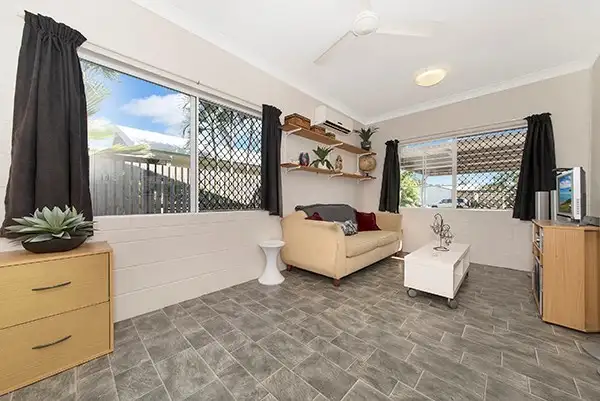 14 Amber Avenue, Rasmussen QLD 4815