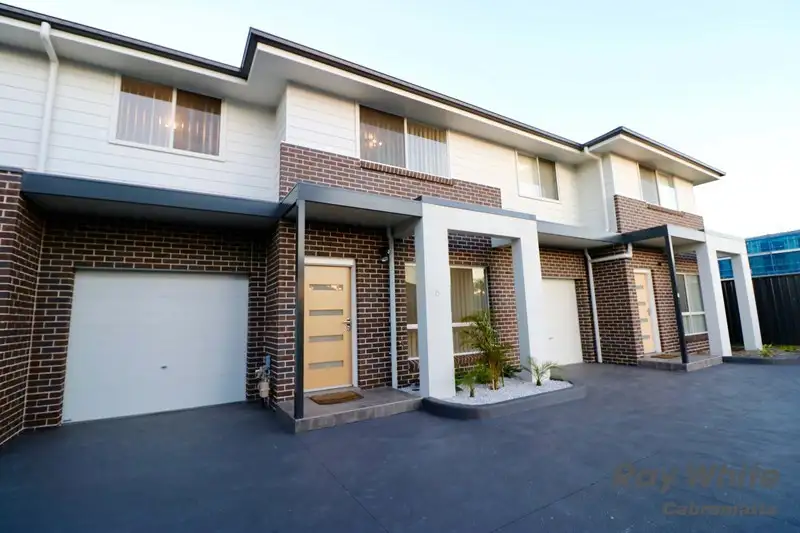 Main view of Homely townhouse listing, 6/24 Brunswick Heads Crescent, Hoxton Park NSW 2171