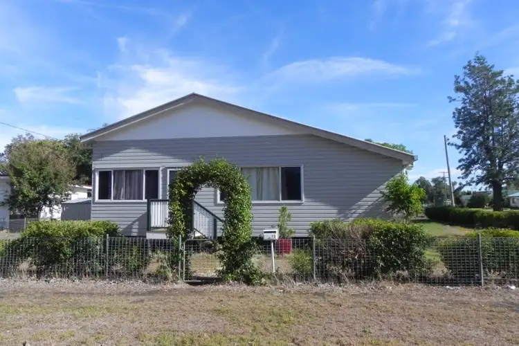 73 Hume Street, Pittsworth QLD 4356