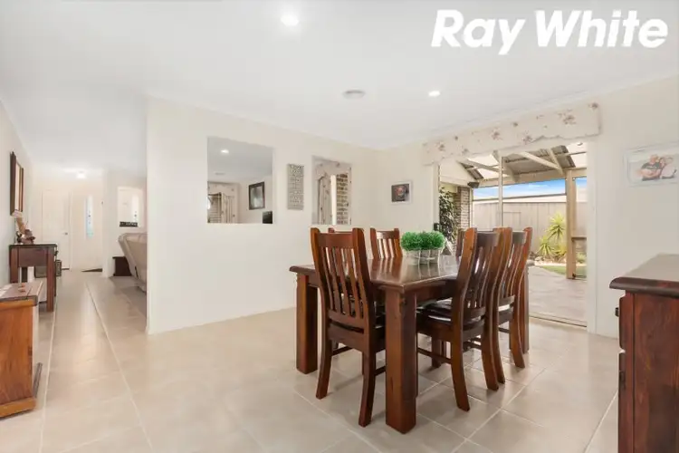 Seventh view of Homely house listing, 5 Heather Court, Koo Wee Rup VIC 3981