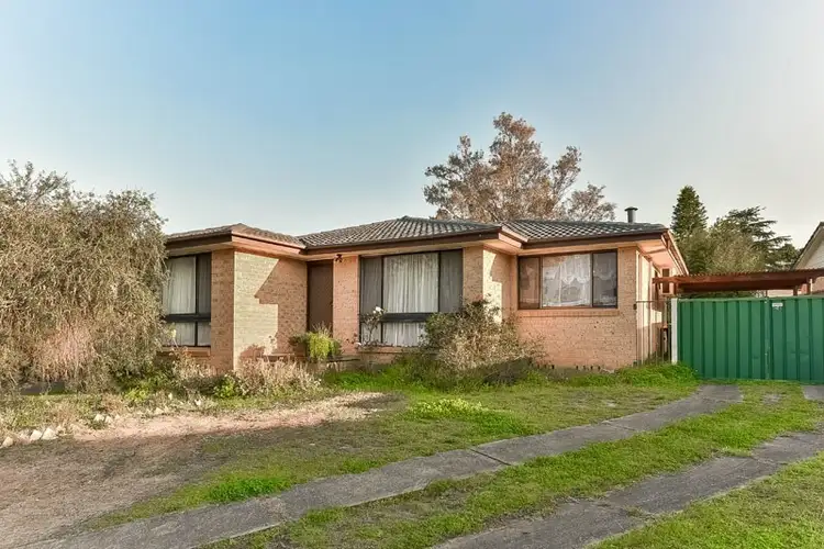 5 Gona Place, Glenfield NSW 2167