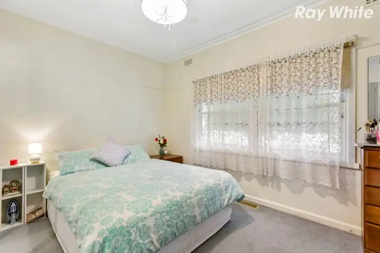 Fourth view of Homely house listing, 15 Hillcrest Avenue, Ringwood VIC 3134