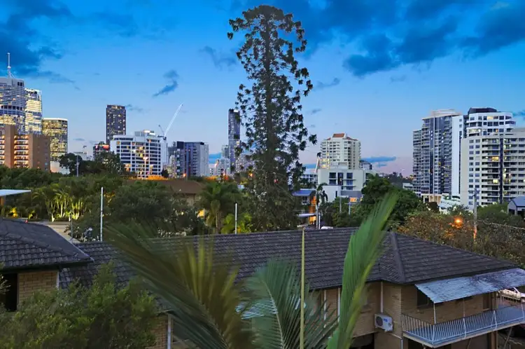 Third view of Homely apartment listing, 9/45 Lambert Street, Kangaroo Point QLD 4169