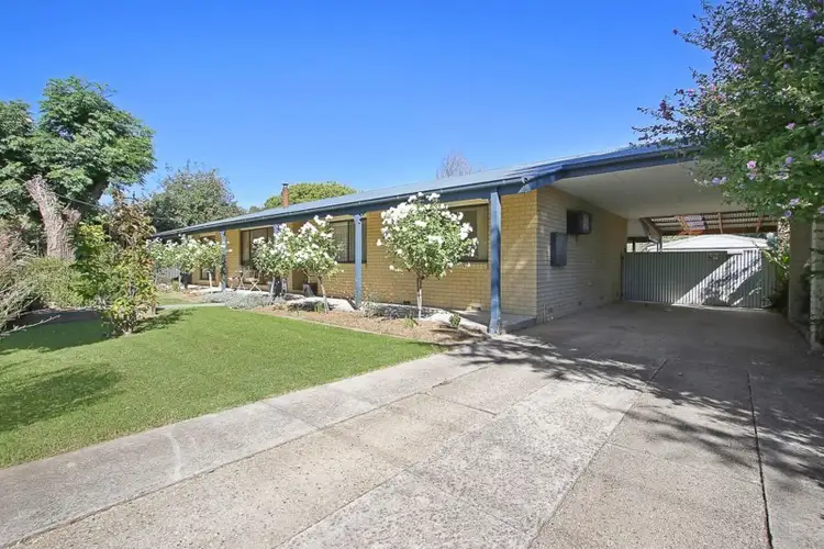 77 Hume Street, Howlong NSW 2643