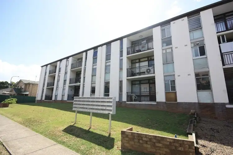 2/25 Norfolk Street, Liverpool NSW 2170