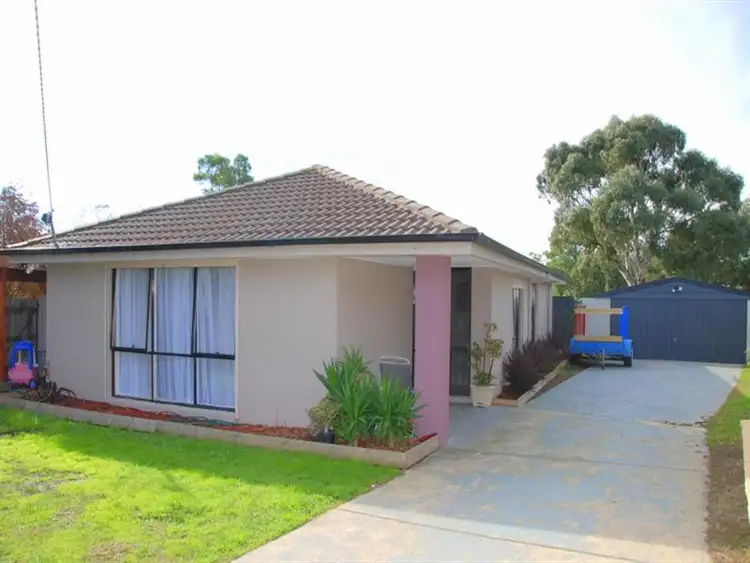 69 Springfield Crescent, Hampton Park VIC 3976