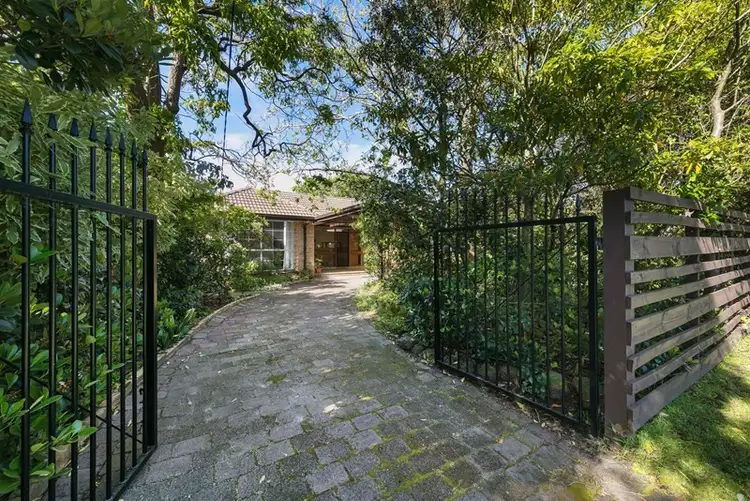 11 Neil Street, Frankston South VIC 3199