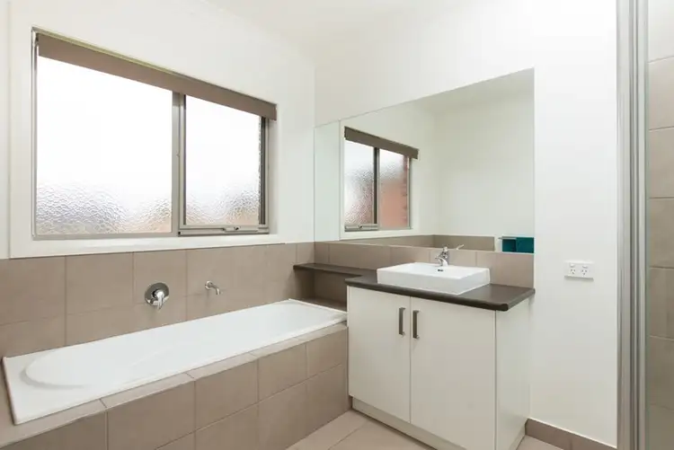 Seventh view of Homely house listing, 10 Mason Court, Red Cliffs VIC 3496