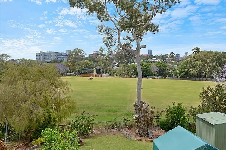 73 Gould Road, Herston QLD 4006