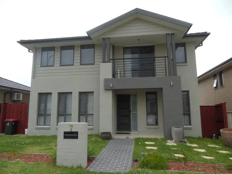 Main view of Homely house listing, 7 McIntyre Circuit, Middleton Grange NSW 2171