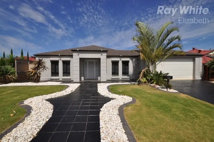 6 Manchester Circuit, Craigmore SA 5114