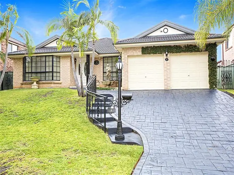 8 Firestone Crescent, Glenmore Park NSW 2745