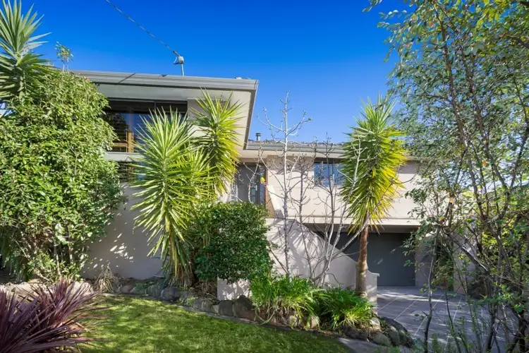 13 Rubicon Crescent, Doncaster VIC 3108