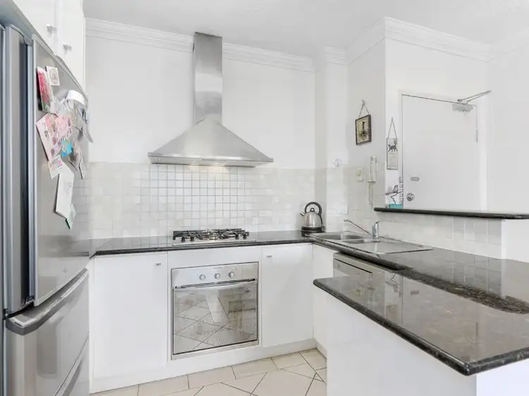 Fourth view of Homely apartment listing, 8/40 Bell Street, Kangaroo Point QLD 4169