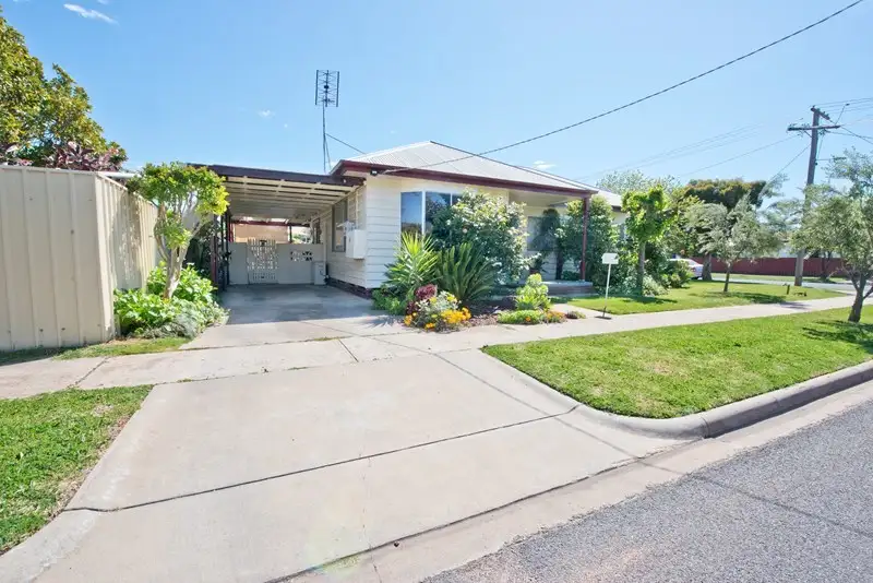 Main view of Homely house listing, 4 Douglas Avenue, Swan Hill VIC 3585