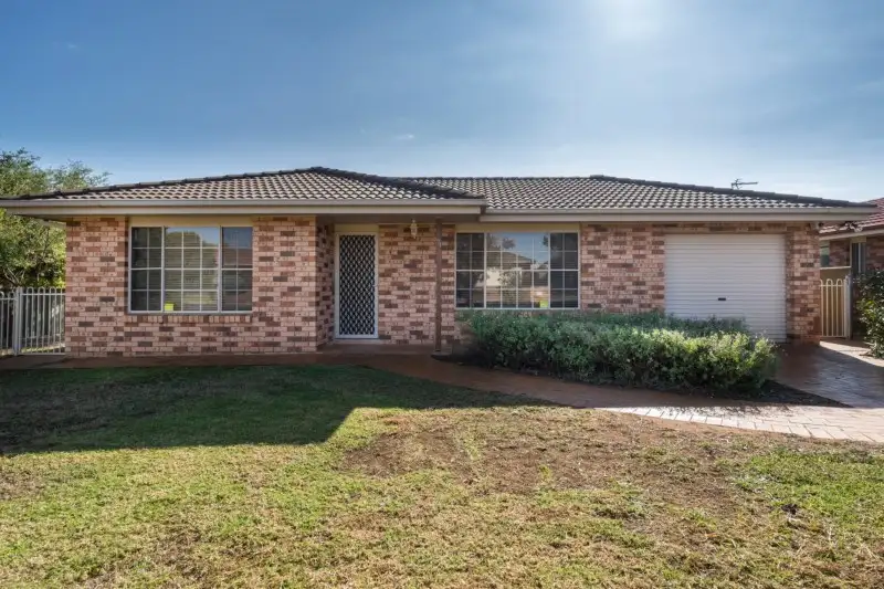 Main view of Homely house listing, 71 Twickenham Drive, Dubbo NSW 2830