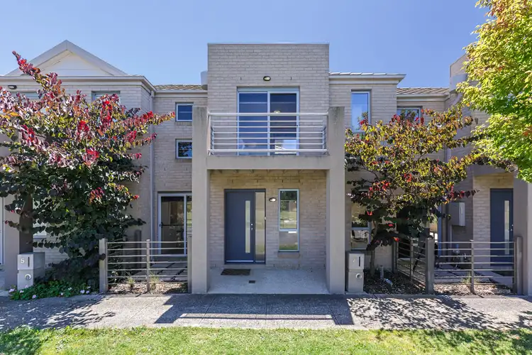 7 Hampden Green, South Morang VIC 3752
