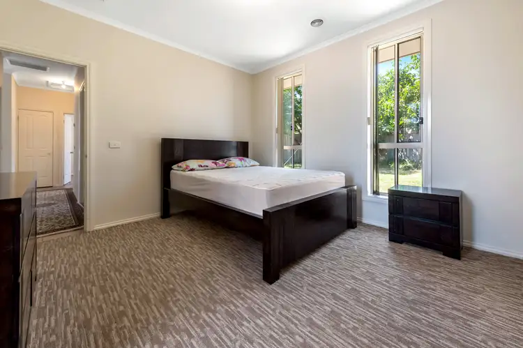 Seventh view of Homely house listing, 2/12 Eureka Court, Kings Park VIC 3021