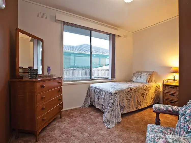 Sixth view of Homely house listing, 2 Glengariff Drive, Mulgrave VIC 3170