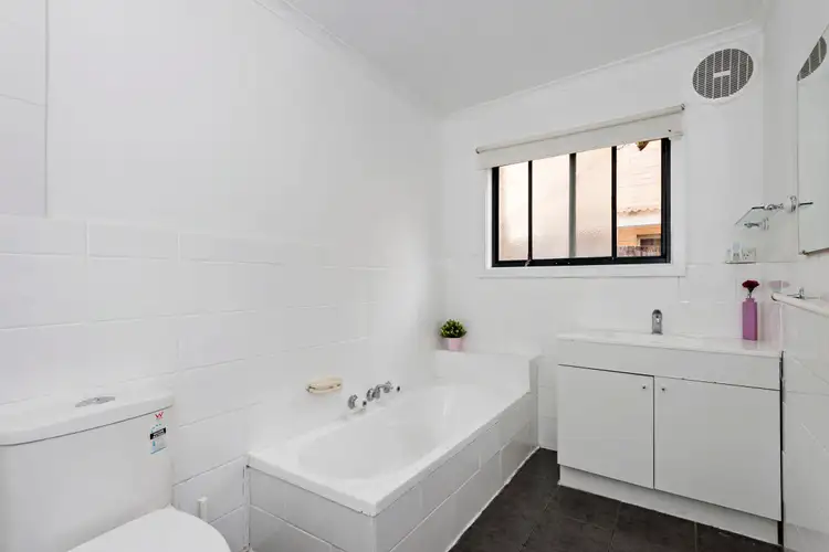 Seventh view of Homely unit listing, 1/48 Amaroo Street, Chadstone VIC 3148