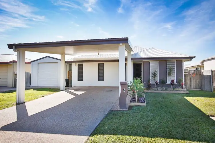 Second view of Homely house listing, 7 Summergold Street, Mount Low QLD 4818