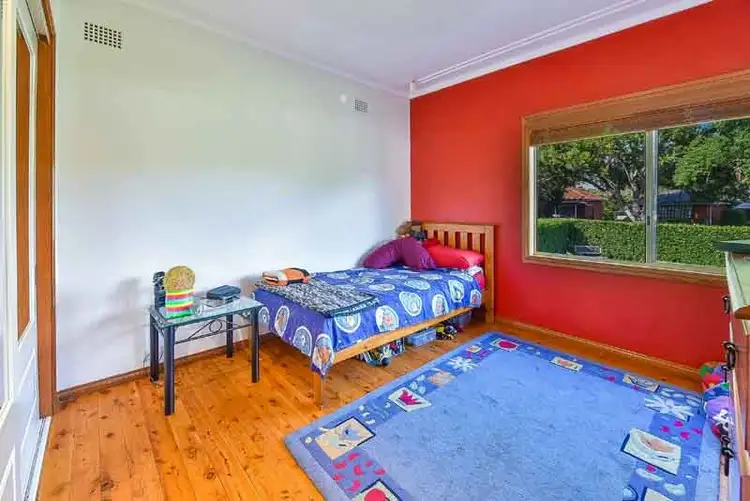 Fifth view of Homely house listing, 18 Chisholm Crescent, Bradbury NSW 2560