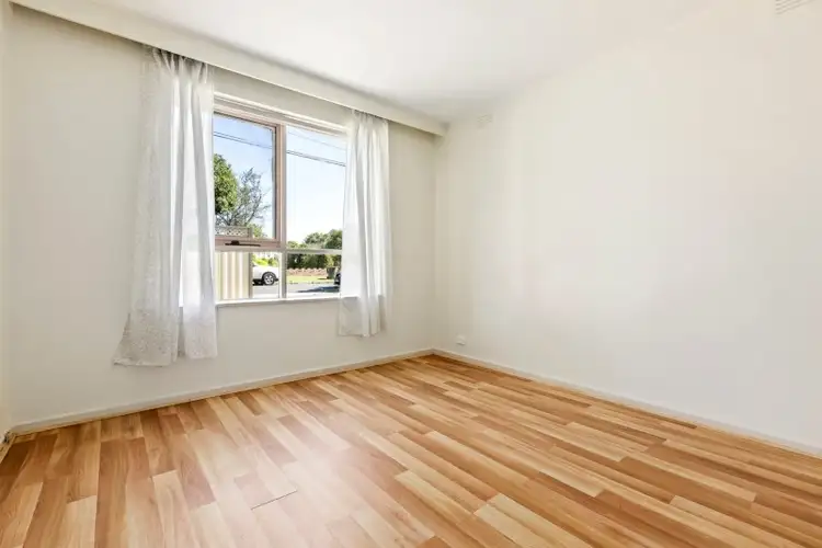Fifth view of Homely apartment listing, 2/5 Greville Street, Huntingdale VIC 3166