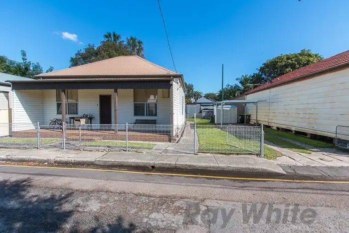 37 Mathieson Street, Carrington NSW 2294