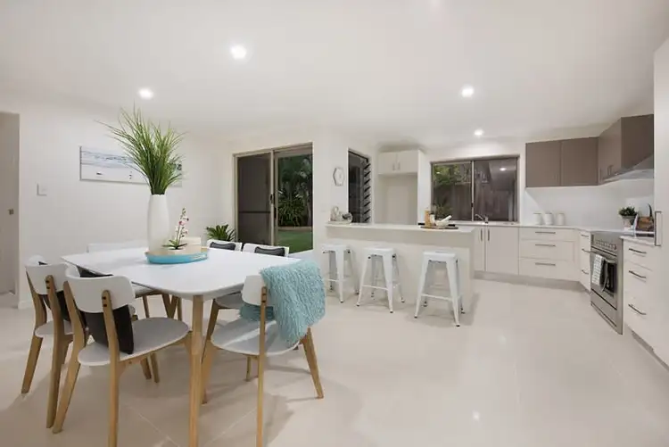 7 Pettigrew Street, Mooloolaba QLD 4557