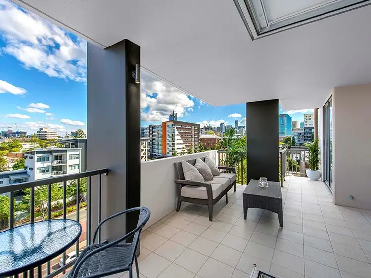 Fourth view of Homely apartment listing, 18/153 Lambert Street, Kangaroo Point QLD 4169