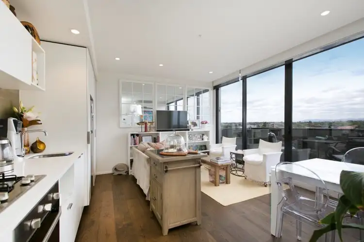 706/19-21 Hanover Street, Oakleigh VIC 3166