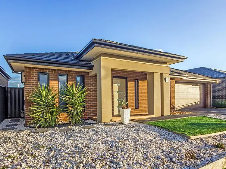 Second view of Homely house listing, 7 Cobram Street, Tarneit VIC 3029