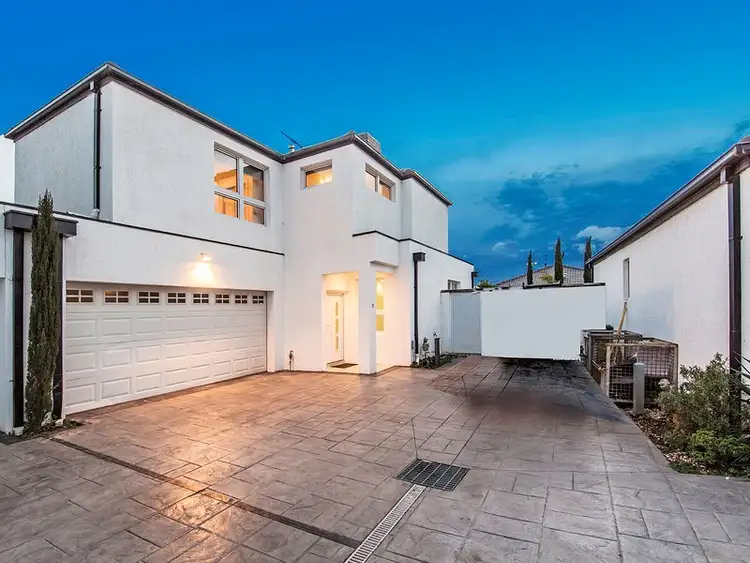 3/10 Saddle Wynd, Truganina VIC 3029