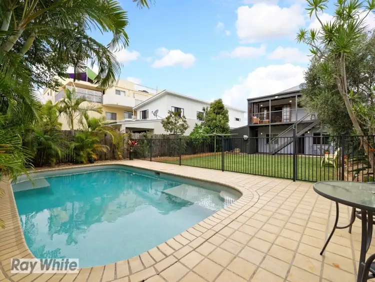 36 Rock Street, Scarborough QLD 4020