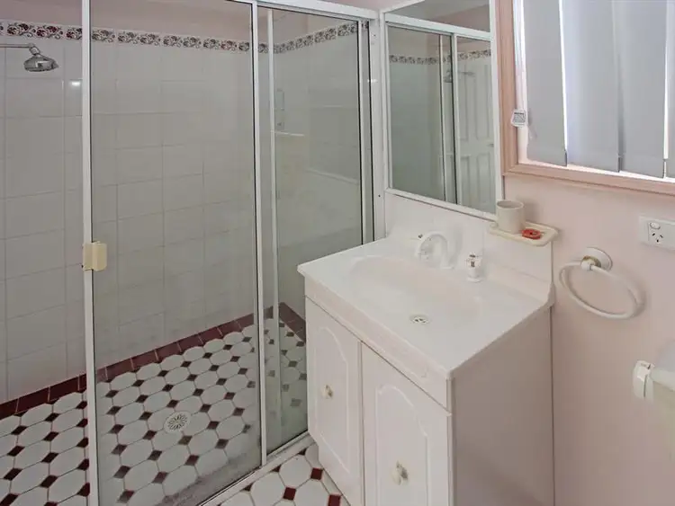 Sixth view of Homely house listing, 25a Katherine Crescent, Green Point NSW 2251
