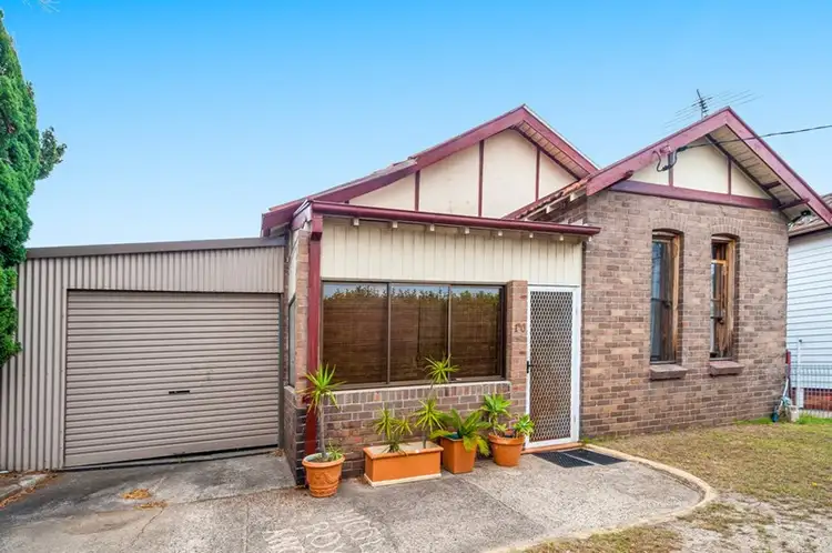 10 Rhodes Street, Hillsdale NSW 2036