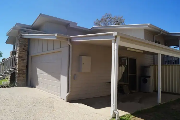 Second view of Homely house listing, 16 Ivers Place, Emerald QLD 4720