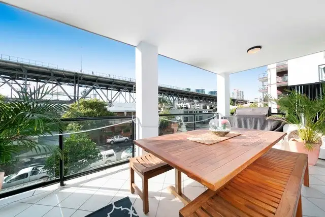32/161 Main Street, Kangaroo Point QLD 4169