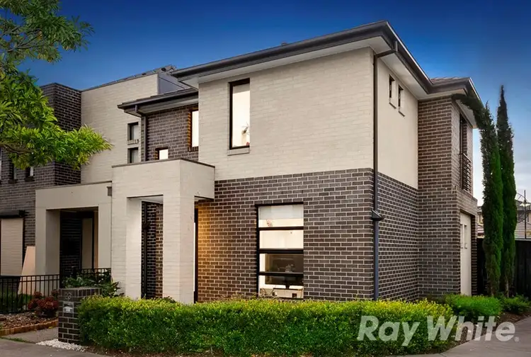 23 Crimson Grove, Clayton South VIC 3169