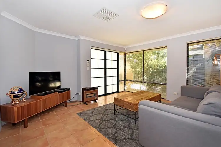 39 Vaucluse Crescent, Ellenbrook WA 6069