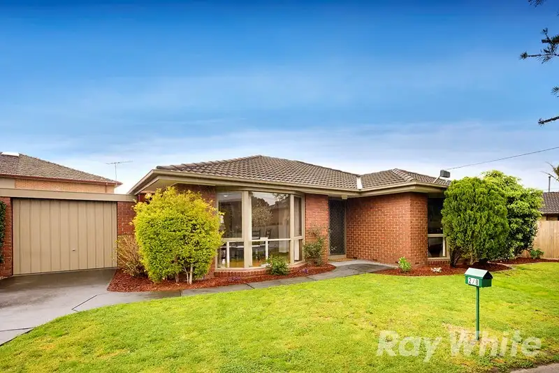 Main view of Homely unit listing, 2/8 Topaz Court, Mulgrave VIC 3170