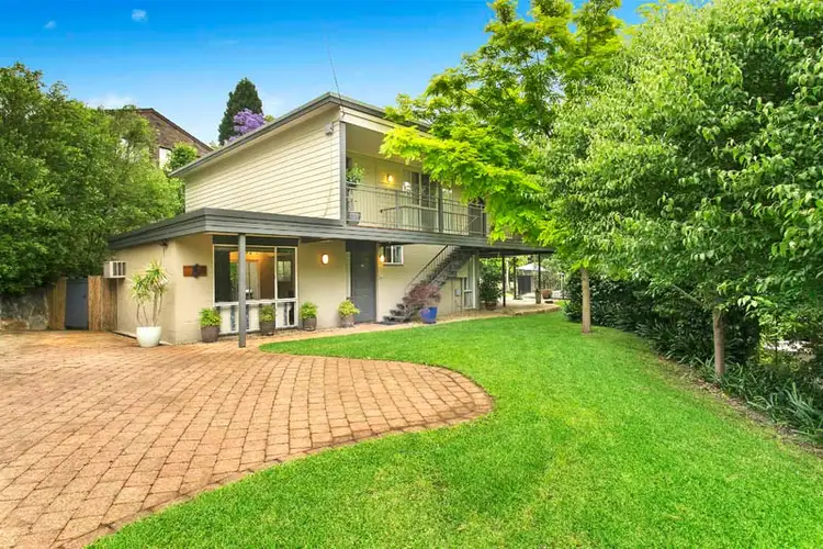 6 Glengarry Avenue, Turramurra NSW 2074