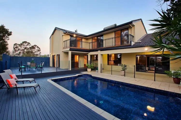 15 Kula Close, Benowa QLD 4217